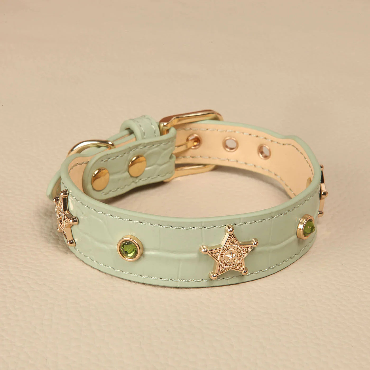 Metal Accent Collar